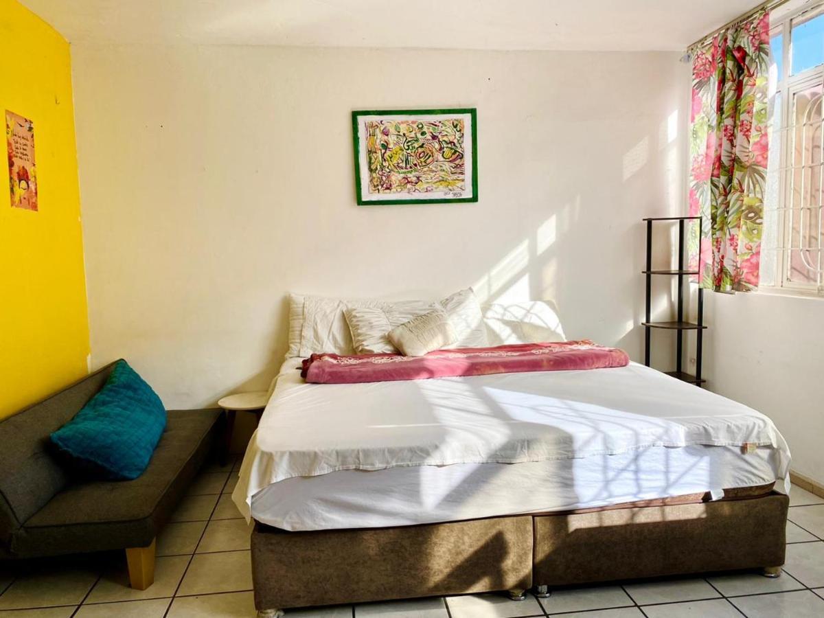 Free Spirit Hostel גואדלחארה מראה חיצוני תמונה